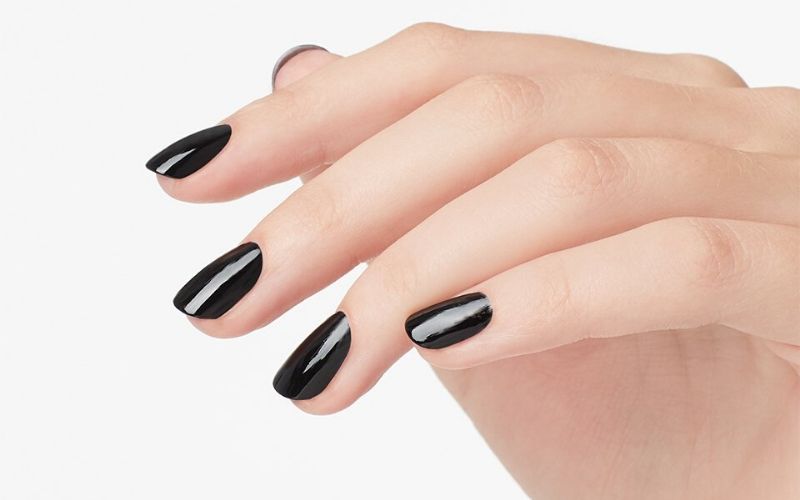 10 Best Off White Nail Polishes for a Classic Look - wide 7